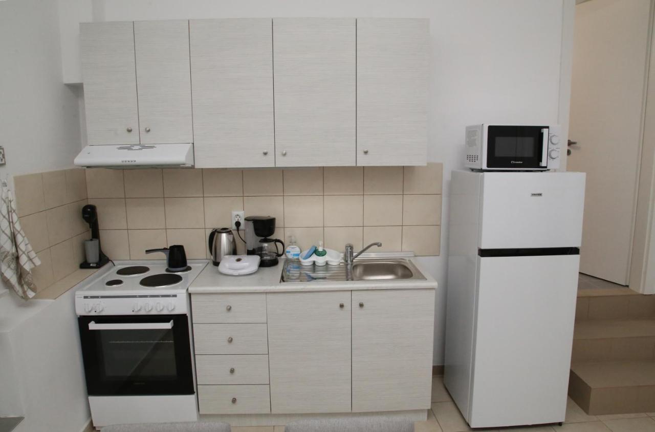 Lampias Apartments Keramoti  Eksteriør billede